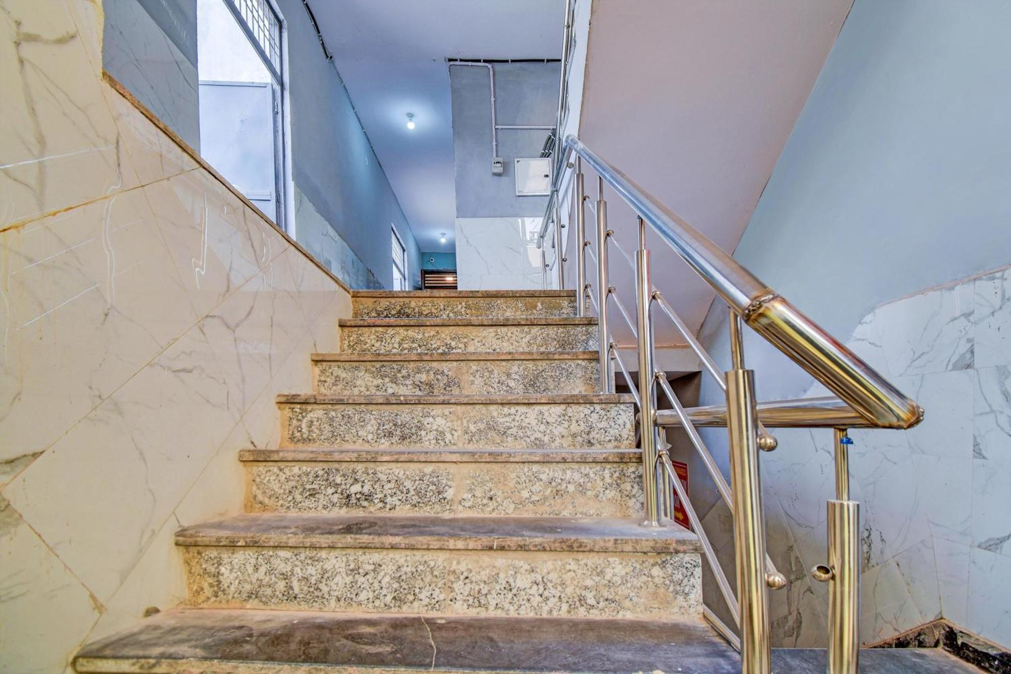 Hotel O Friendship Inn เดลี ภายนอก รูปภาพ